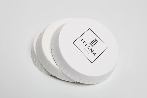 tapas cubre vasos de papel y kraft